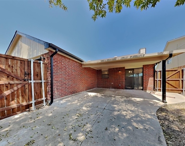 4141 Malone Avenue - Photo Thumbnail 18