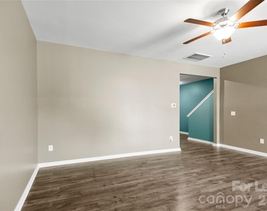8176 Sheffield Drive - Photo Thumbnail 9