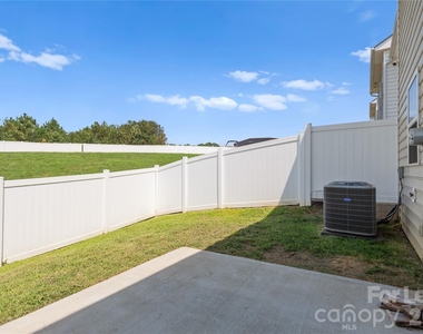 8176 Sheffield Drive - Photo Thumbnail 17