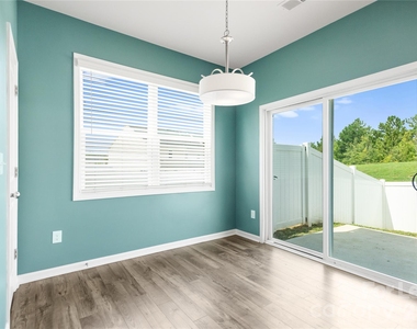 8176 Sheffield Drive - Photo Thumbnail 16