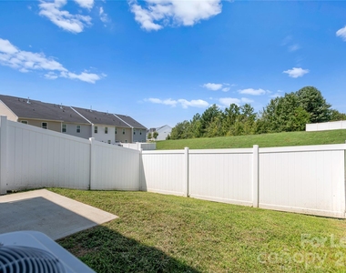 8176 Sheffield Drive - Photo Thumbnail 18