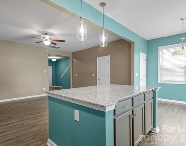 8176 Sheffield Drive - Photo Thumbnail 15