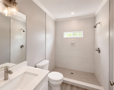 1306 Locust Street - Photo Thumbnail 7