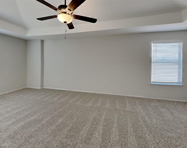 8712 Limestone Drive - Photo Thumbnail 7