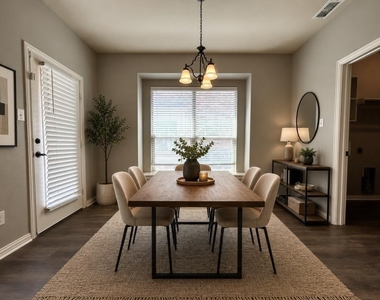 928 Albany Drive - Photo Thumbnail 10