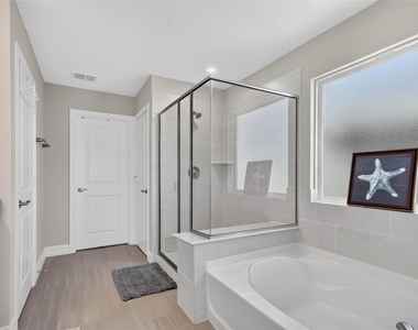 7512 Sheboygan Avenue - Photo Thumbnail 10