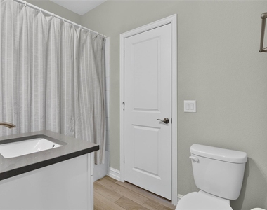 7512 Sheboygan Avenue - Photo Thumbnail 7