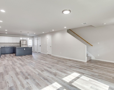 931 River Road - Photo Thumbnail 3