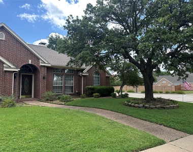 402 Buttonwood Drive - Photo Thumbnail 19