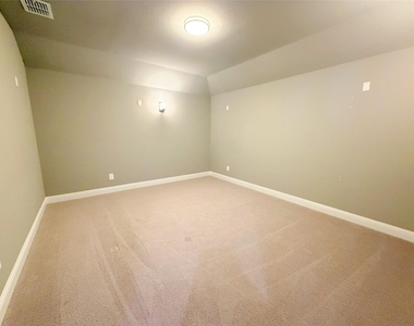 847 Calusa Drive - Photo Thumbnail 20