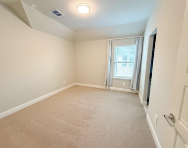847 Calusa Drive - Photo Thumbnail 23