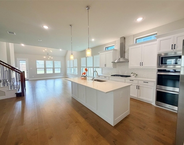 847 Calusa Drive - Photo Thumbnail 10