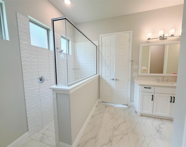 847 Calusa Drive - Photo Thumbnail 16