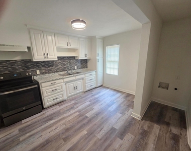 3328 Lynnfield Drive - Photo Thumbnail 1