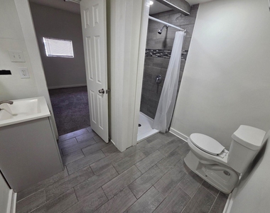 3328 Lynnfield Drive - Photo Thumbnail 7
