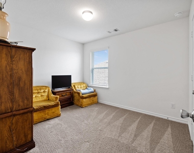 925 West Drive - Photo Thumbnail 12