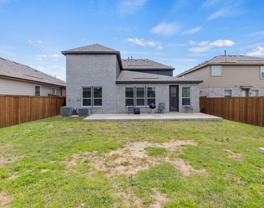 925 West Drive - Photo Thumbnail 16