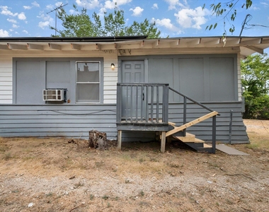 3715 Travis Avenue - Photo Thumbnail 14