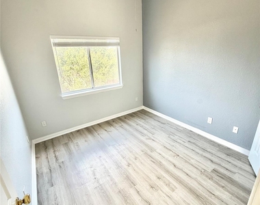 2501 Stetson Drive - Photo Thumbnail 14