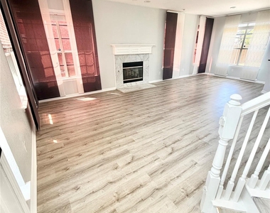 2501 Stetson Drive - Photo Thumbnail 8