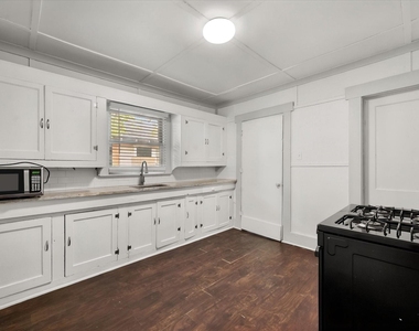 3715 Travis Avenue - Photo Thumbnail 14
