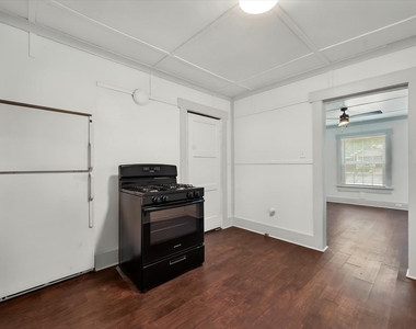 3715 Travis Avenue - Photo Thumbnail 12