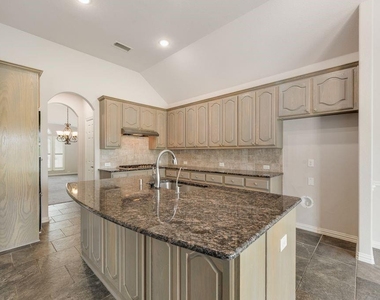 1232 Cirrus Court - Photo Thumbnail 8