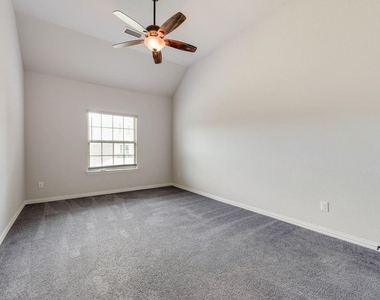 1232 Cirrus Court - Photo Thumbnail 16