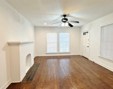 5542 Longview Street - Photo Thumbnail 3