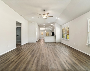 1801 Hazer Lane - Photo Thumbnail 2