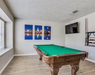 7 W Mountain Lane - Photo Thumbnail 6