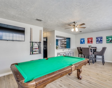 7 W Mountain Lane - Photo Thumbnail 5