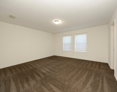 1436 Puerto Lago Drive - Photo Thumbnail 10
