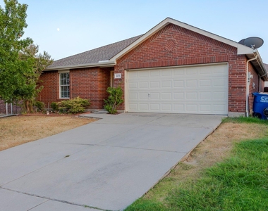 1436 Puerto Lago Drive - Photo Thumbnail 2