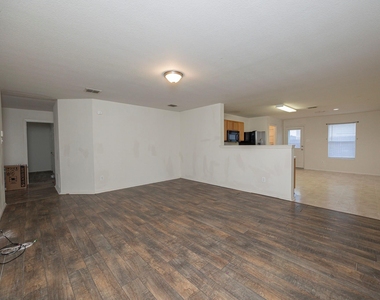 1436 Puerto Lago Drive - Photo Thumbnail 16