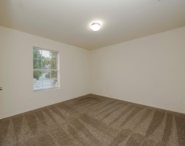 1436 Puerto Lago Drive - Photo Thumbnail 5
