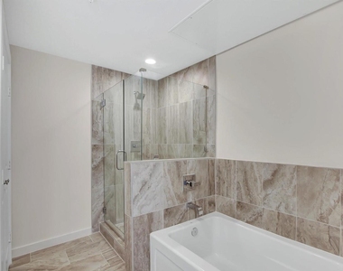 1209 Beaconsfield Lane - Photo Thumbnail 4