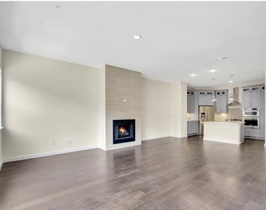 1209 Beaconsfield Lane - Photo Thumbnail 1