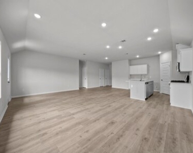 553 Hickory Ridge - Photo Thumbnail 3