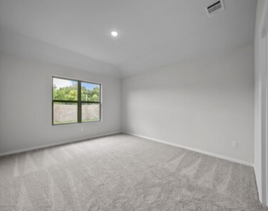 553 Hickory Ridge - Photo Thumbnail 13