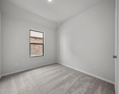 553 Hickory Ridge - Photo Thumbnail 11