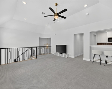 321 Pecan Trail - Photo Thumbnail 29