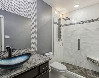 10207 Shelburne Drive - Photo Thumbnail 19