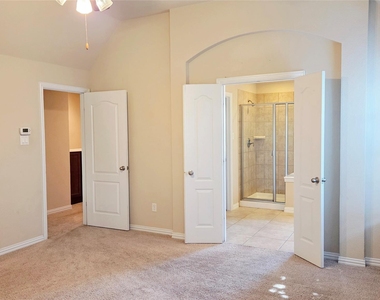 4364 Peregrine Way - Photo Thumbnail 10