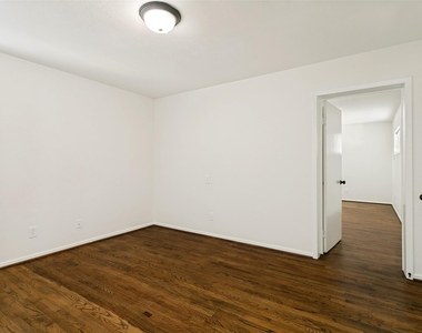 3612 Winston Road - Photo Thumbnail 6