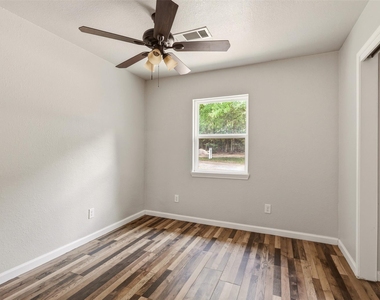 103 #a Calhoun Bend - Photo Thumbnail 16