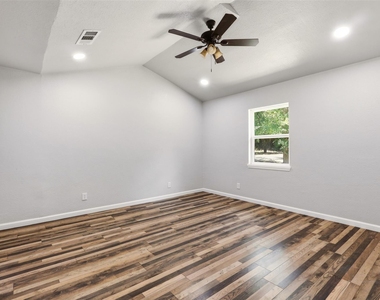 103 #a Calhoun Bend - Photo Thumbnail 12