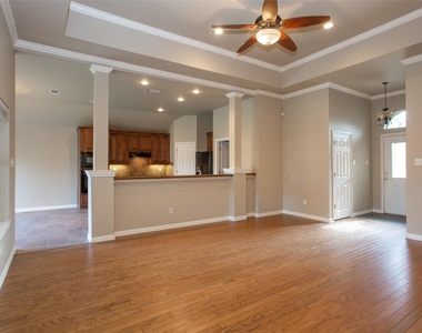 6316 Garwin Drive - Photo Thumbnail 4