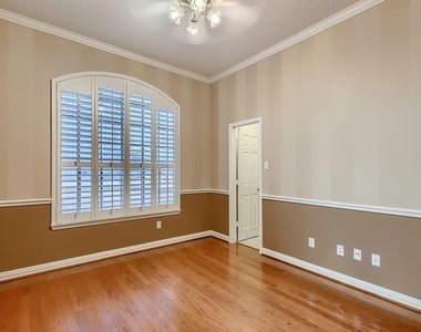 9028 Enchanted Ridge Drive - Photo Thumbnail 4