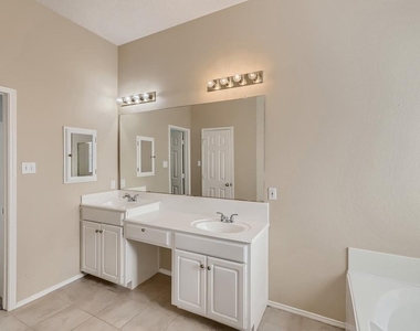 9028 Enchanted Ridge Drive - Photo Thumbnail 19